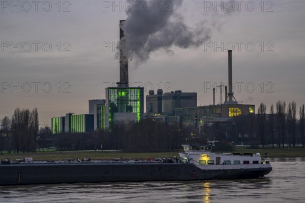 The Lausward combined heat and power plant in Düsseldorf, gas and steam turbine power plant,