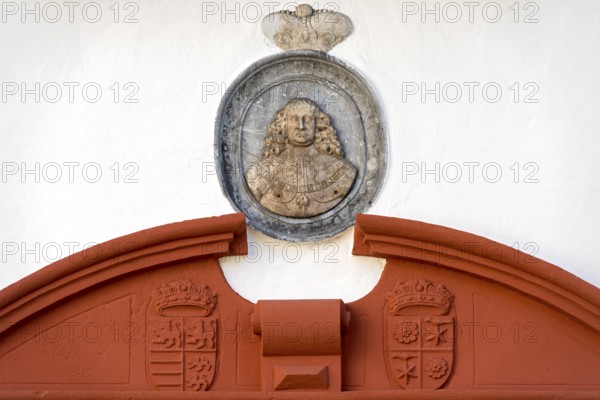 Relief, medallion and coat of arms of Johann Ludwig Prince of Nassau-Hadamar and Ursula zur Lippe,