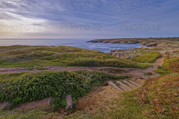 The Sentier Cotier coastal hiking trail leads along the Cote Sauvage directly by the sea on the