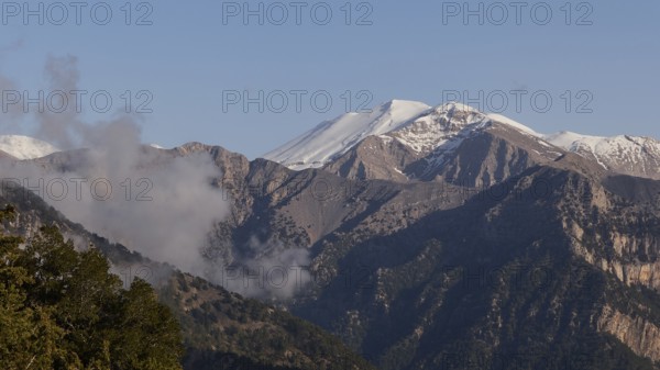 Entrance to the gorge, Entrance, Xyloskalo, Clouds in the gorge, Snow-capped mountains, Samaria