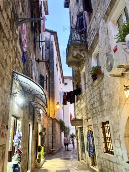 Alley in the Old Town of Kotor, historical, Bay of Kotor, Adriatic Sea, Mediterranean Sea, World