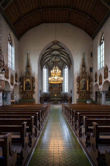 Interior photograph of nave, altar and apse, St. John's parish church, Rapperswil-Jona, Canton St.