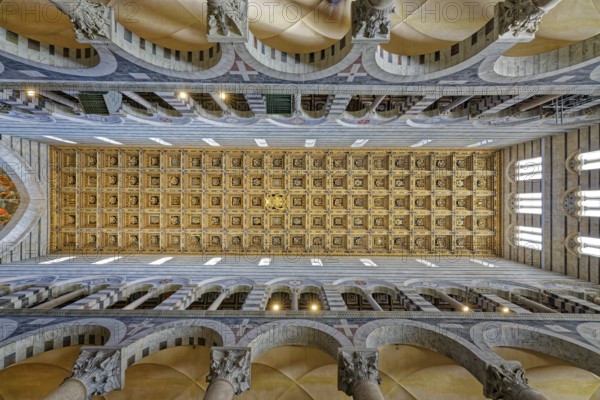 Romanesque nave with Renaissance coffered ceiling, Cathedral, Cattedrale Metropolitana Primaziale