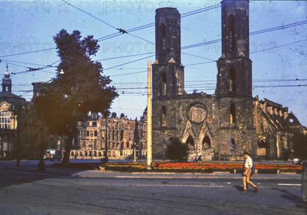 Postplatz with the ruins of the Gothic Sohienkirche, which was demolished in 1962. ESTIMATED DATE