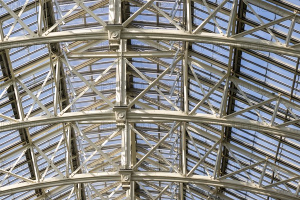 Roof construction, Temperate House, largest Victorian greenhouse in the world, Royal Botanic