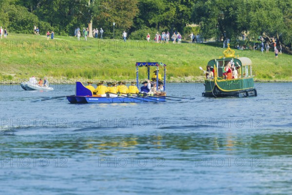 Pleasure gondolas in 1719 The 300th anniversary of the prince's wedding in 1719 was celebrated in