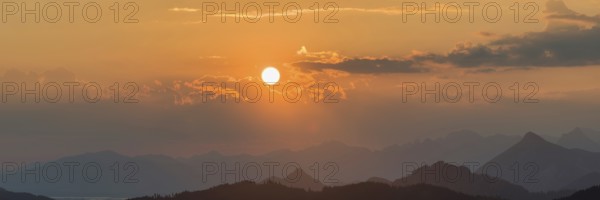 Sunrise on the Grünten, 1738m, to the Tannheim Mountains, Allgäu Alps, Upper Allgäu, Allgäu,