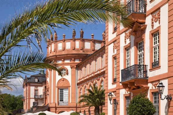 Biebrich Palace with the Rotunda from the Rhine side, Wiesbaden, Hesse, Germany, Europe