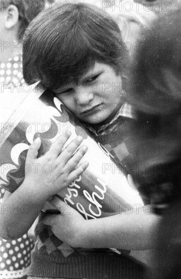 Enrolled in school on 03.09.1975 in Dortmund-Eichlinghofen, Germany, Europe