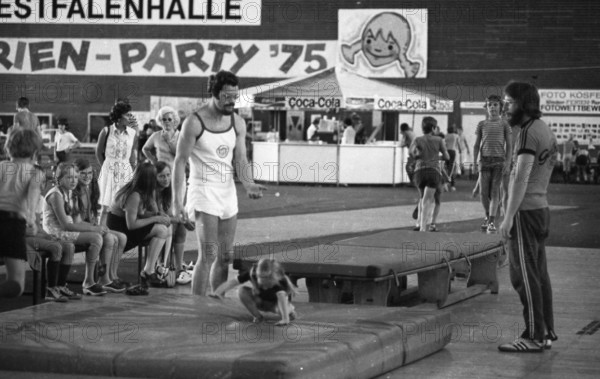 The city of Dortmund organised a children's holiday party in the Dortmund Westfalenhalle here on 05