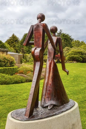 Paul Dibble Skulptur Tanzen, Larnach Castle, Garten, Dunedin, Neuseeland
