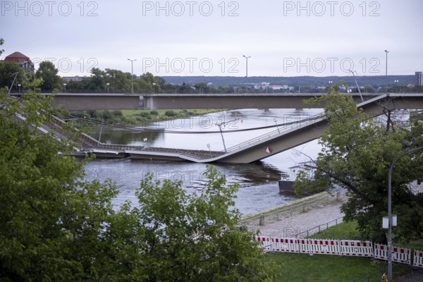 Partial collapse of the Carola Bridge in Dresden, 11/09/2024
