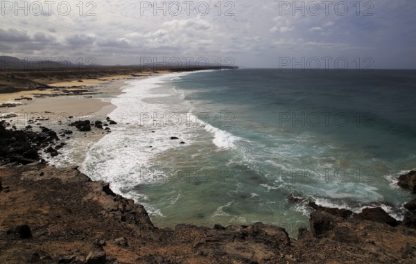 Rugged Atlantic Ocean coast at El Cotillo, Fuerteventura, Canary Islands, Spain, Europe