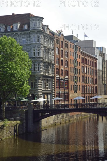 Hamburg, City, Herrengrabenfleet, historische Bürogebäude und Speicher