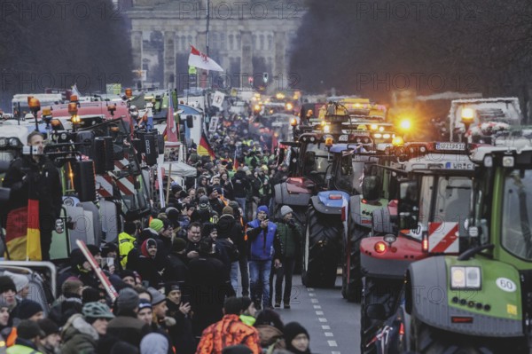 Road blockades, taken as part of the farmers' protests in Berlin, 15 January 2024. 10, 000