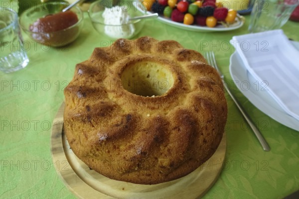 Swabian baked goods, pastries, Gugelhupf, courgette cake, sweets, baked, food breakfast table,
