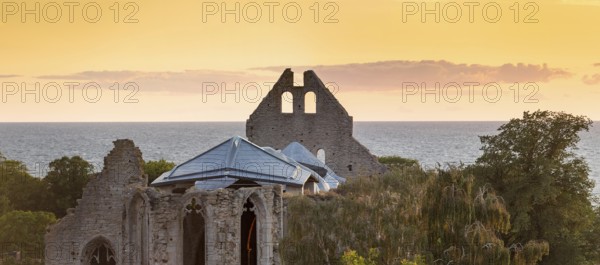 Gothic church ruins, Hanseatic city of Visby, UNESCO World Heritage Site, Gotland Island, Baltic