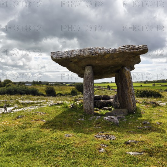 Poulnabrone dolmen, Poll na Brón, portal dolmen from the Neolithic period, megalithic site in the
