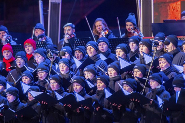 When over 25, 000 visitors flock to the Rudolf Harbig Stadium for the big Advent concert just in