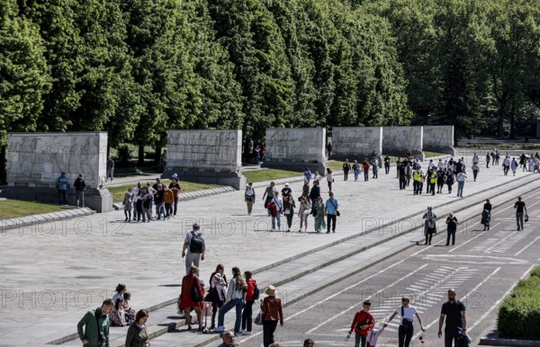 Commemoration at the Soviet memorial in Treptower Park to the Soviet soldiers who died during the