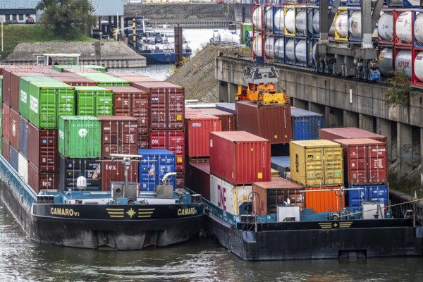 Port of Duisburg Ruhrort, Container freighter being loaded and unloaded at DeCeTe, Duisburg