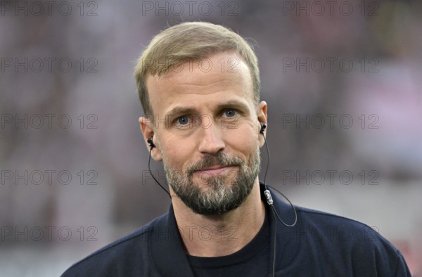 Coach Sebastian Hoeneß portrait, smiles, VfB Stuttgart Champions League, MHPArena, MHP Arena
