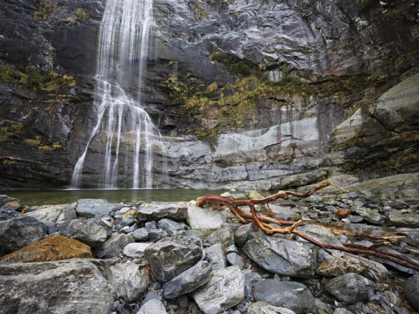 Cascata Grande waterfall, Bignasco, Maggia Valley, Canton Ticino, Switzerland, Europe
