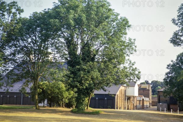 Konzertsaal und andere Gebäude, Snape Maltings, Suffolk, England, Vereinigtes Königreich Juli, 1971