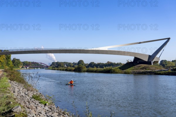 New bridge over the Rhine-Herne Canal and the Emscher, leap over the Emscher, bicycle and