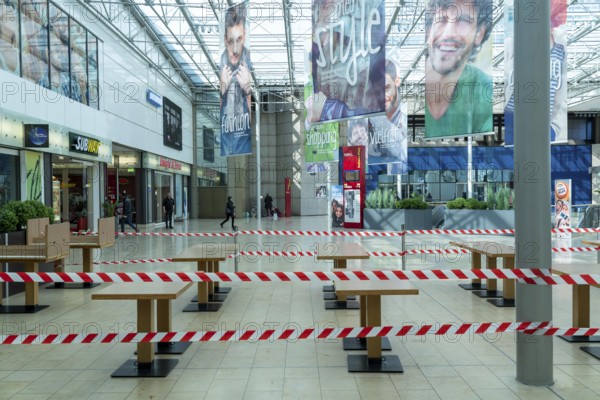 Effects of the coronavirus pandemic in Germany, Essen, Rathaus Galerie shopping centre,