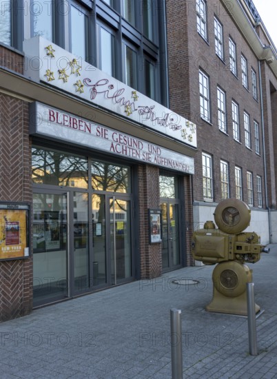 Closed cinema, film studio, invitation, stay healthy, effects of the corona crisis in Germany,