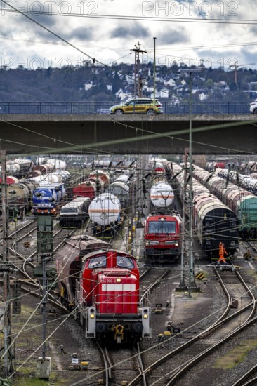 The Hagen-Vorhalle marshalling yard, one of the 9 largest in Germany, is located on the