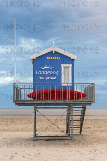 Lifeguard hut, blue, observation tower, rescue tower, beach, North Sea island, Langeoog, Germany,