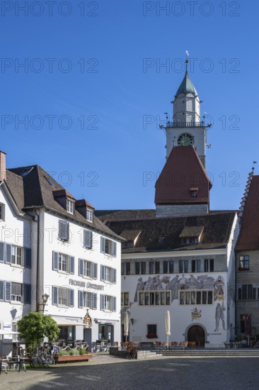 The Hofstatt, central market square with the cathedral tower in the old town centre of Überlingen
