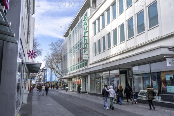 Galeria Kaufhof department stores' in the city centre of Krefeld, on Hochstraße, is affected by the