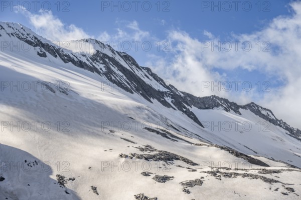 Mountain landscape with rock and glacier, Furtschaglkees glacier, Berliner Höhenweg, Zillertal