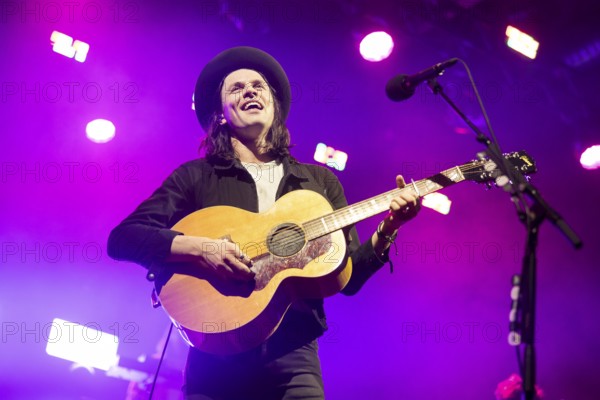 James Bay live on Up All Night Tour at the Columbiahalle in Berlin on 19.01.2025