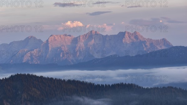 Sunset on the Loferer Steinberge, Tyrol, Austria, Europe