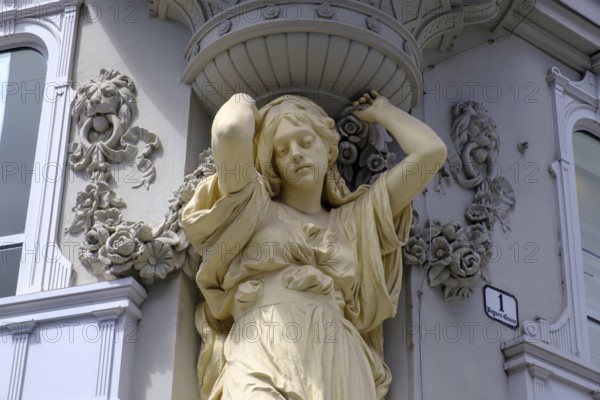 Female atlases, Tuchlauben, shopping street, 1st district, Vienna, Austria, Europe