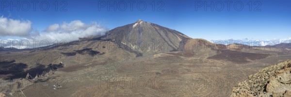 Panorama from the summit of Alto de Guajara, 2715m, over the Teide National Park, Parque Nacional