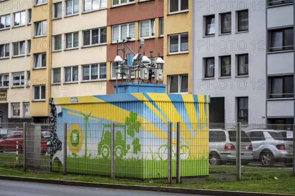 Air quality monitoring station, on the B7, Friedrich-Engels-Alle in Wuppertal, operated by the
