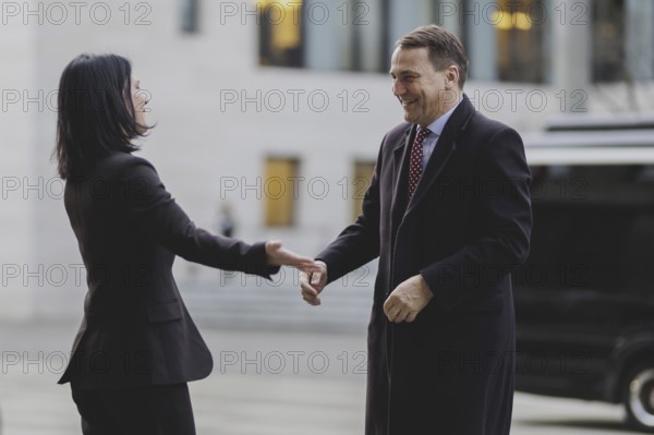 (L-R) Annalena Bärbock (Alliance 90/The Greens), Federal Foreign Minister, and Radoslaw Sikorski,