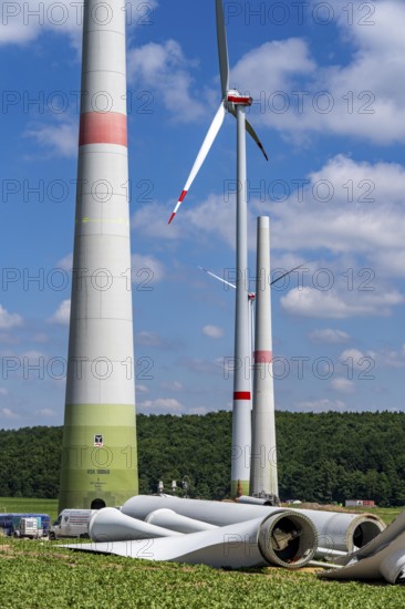 Repowering of a wind farm, near Brilon-Radlinghausen, 2 old turbines are demolished, rotors and