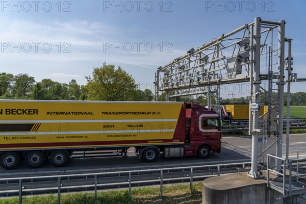 Toll bridge, for collecting motorway tolls, on the A3 motorway near Hamminkeln, Lower Rhine, North
