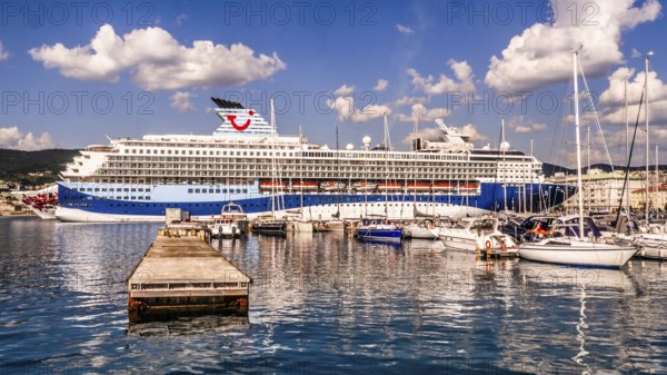 Piazza Unità d'Italia borders directly on the sea with cruise ships, Trieste, harbour city on the