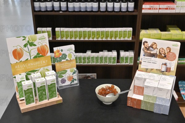 Sales shelf Heidak spagyric against hay fever