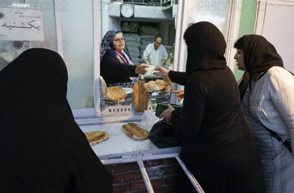Sale of fresh bread, Barbol, Iran, 18/05/2016, Asia