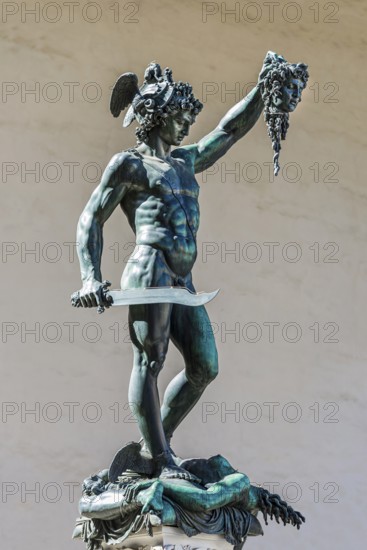 Perseus with the head of Medusa, sculpture, art, Renaissance, tourist attraction, monument,