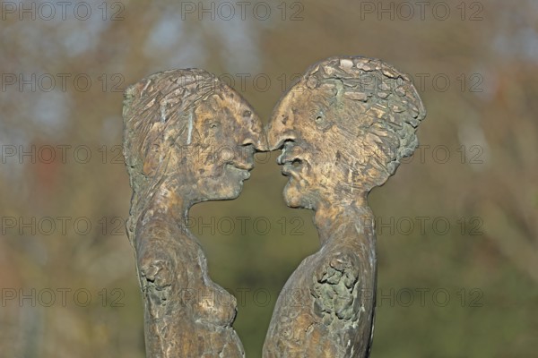 Sculpture Mask Couple I by Karl Ulrich Nuss 2019, bronze sculpture, modern art, couple, pair, male,