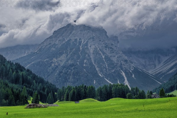 Alpine landscape of the Stubai Alps, weather mood, cloud mood, Obernberg am Brenner, Tyrol,
